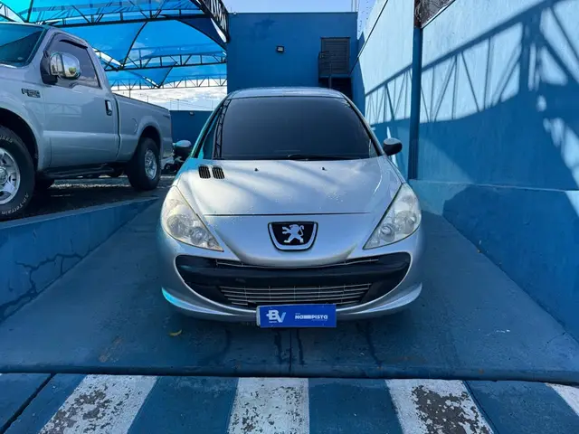 Carro Peugeot 207 2011 XR 1.4 (10 ANOS BRASIL)(Flex) 2p