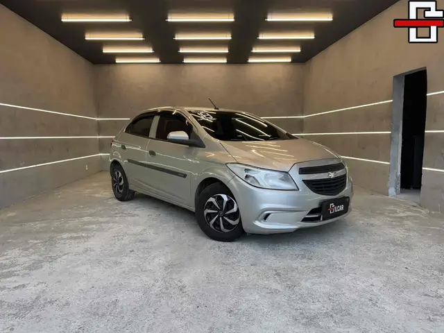 Carro Chevrolet Onix 2018 1.0 Joy SPE/4