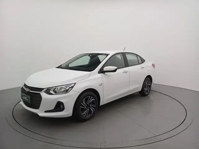 Carro Chevrolet Onix Plus 2024 LT 1.0