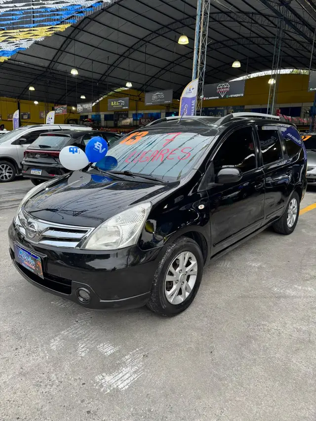 Carro Nissan Grand Livina 2013 SL 1.8 16V Flex Fuel Aut.