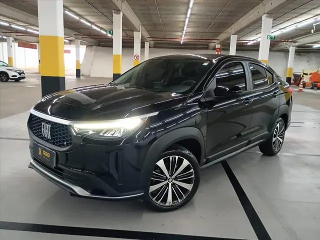 Carro Fiat Fastback 2024 Turbo 200
