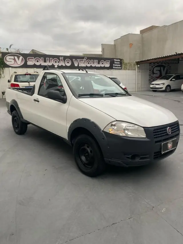 Carro Fiat Strada 2013 Working Celeb.1.4 Fire Flex 8V CS