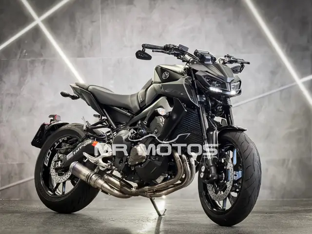 Carro Yamaha MT-09  2021 ABS
