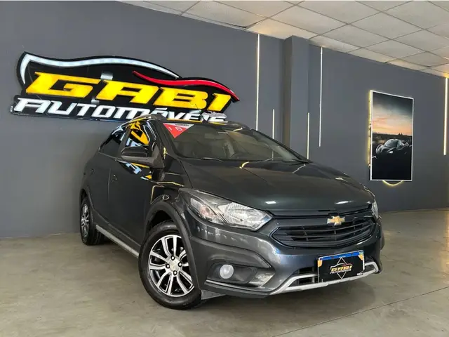 Carro Chevrolet Onix 2018 1.4 Activ SPE/4 (Aut)