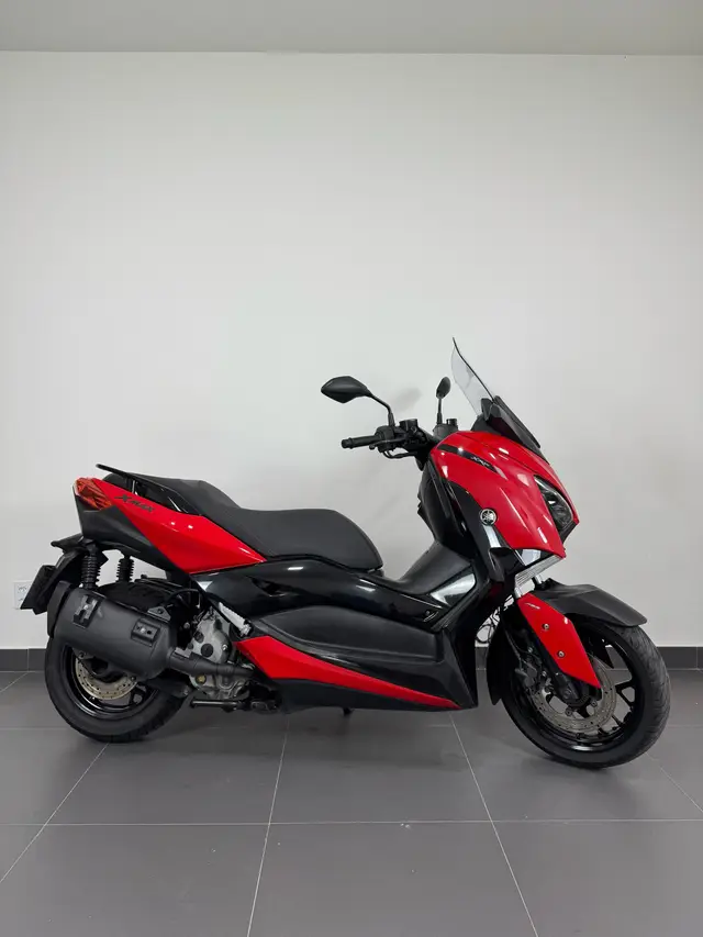 Moto Yamaha XMax 2023 ABS