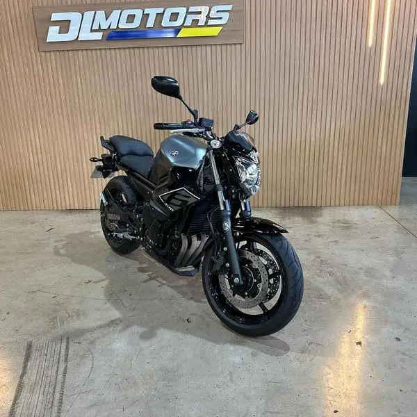 Carro Yamaha XJ6 N 2017 XJ6 N 600 (ABS)