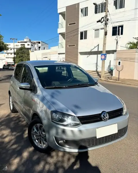 Carro Volkswagen Fox 2014 1.6 VHT Rock in Rio (Flex)