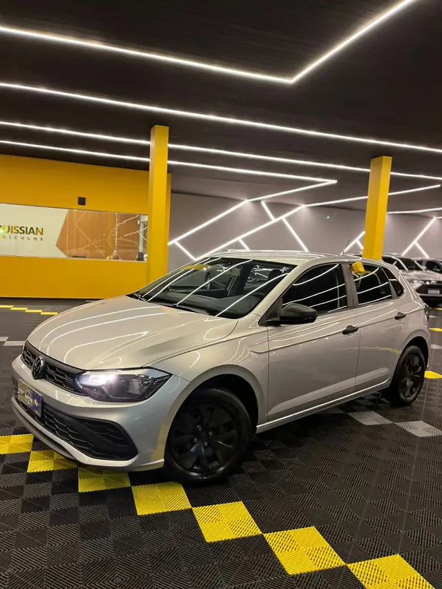 Carro Volkswagen Polo 2025 Track 1.0 Flex 12V 5p