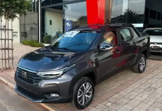 Carro Fiat Strada 2025 Volcano 1.3 Flex 8V CD Aut.