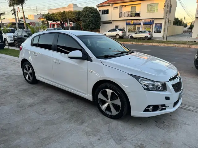 Carro Chevrolet Cruze Sport6 2012 LT 1.8 16V Ecotec (Flex)