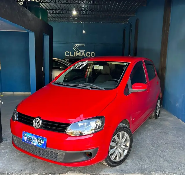 Carro Volkswagen Fox 2011 1.0 8V (Flex) 2p