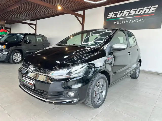 Carro Volkswagen Fox 2016 1.6 MSI Rock in Rio (Flex)