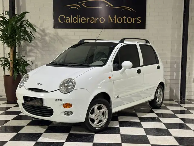 Carro CAOA Chery QQ 2015 1.0 12V Act