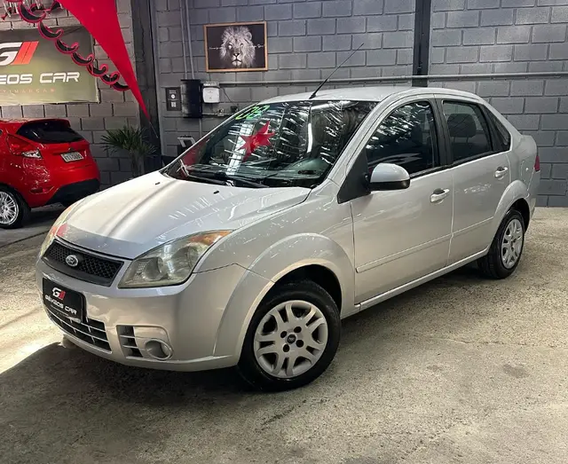 Carro Ford Fiesta Sedan 2008 1.0 (Flex)