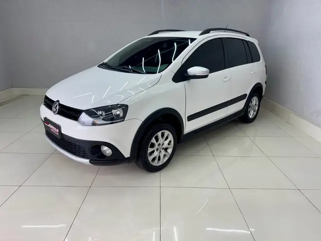 Carro Volkswagen SpaceCross 2014 1.6 8V (Flex)