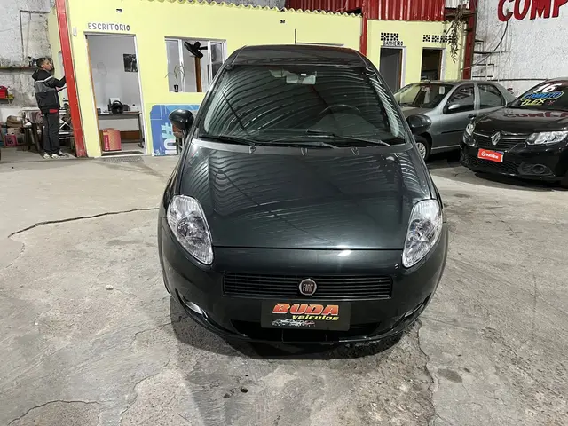Carro Fiat Punto 2011 Essence 1.6 16V (Flex)
