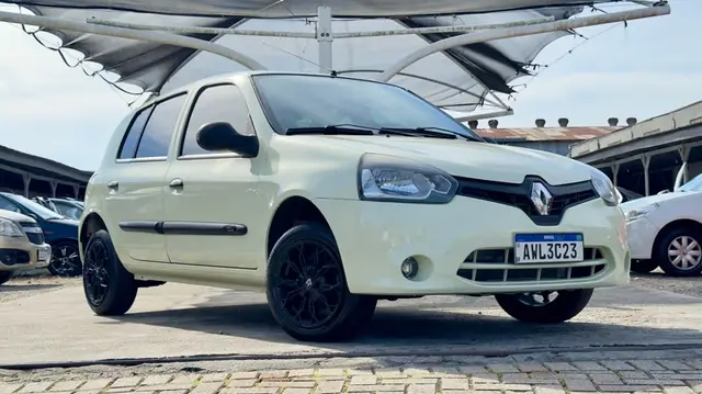 Carro Renault Clio 2013 Hatch. RN 1.0 16V
