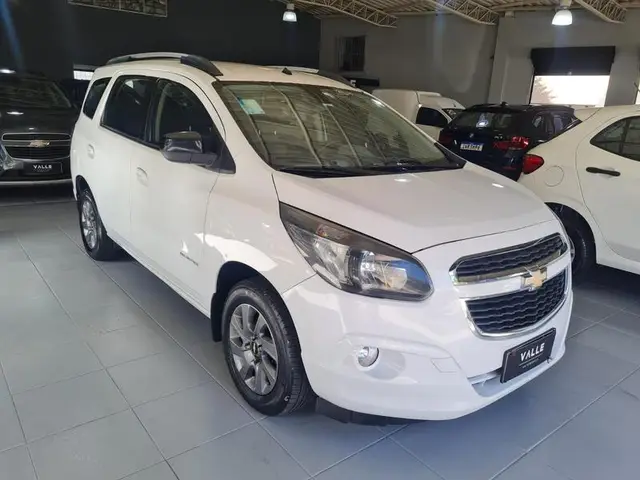 Carro Chevrolet Spin 2017 LT 5S 1.8 (Aut) (Flex)