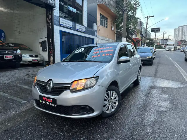 Carro Renault Sandero 2016 Expression 1.0 16V (Flex)