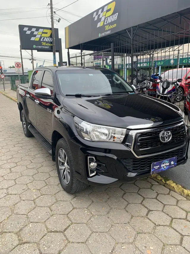 Carro Toyota Hilux Cabine Dupla 2019 Hilux 2.8 TDI SRV CD 4x4 (Aut)