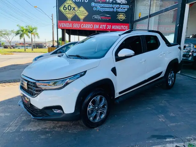 Carro Fiat Strada 2022 Volcano 1.3 CD (Flex)