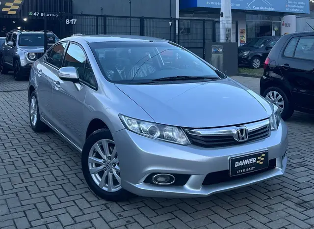 Carro Honda Civic 2014 New  LXR 2.0 i-VTEC (Aut) (Flex)