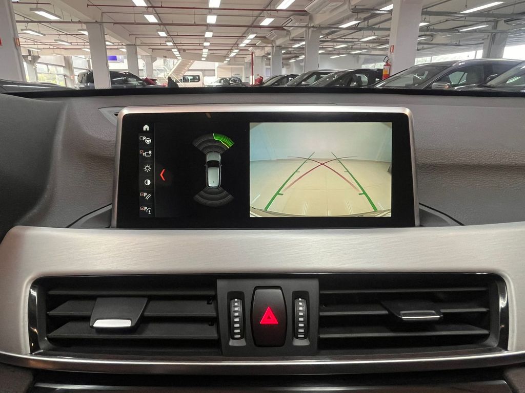 X1 2.0 xDrive25i Sport ActiveFlex
