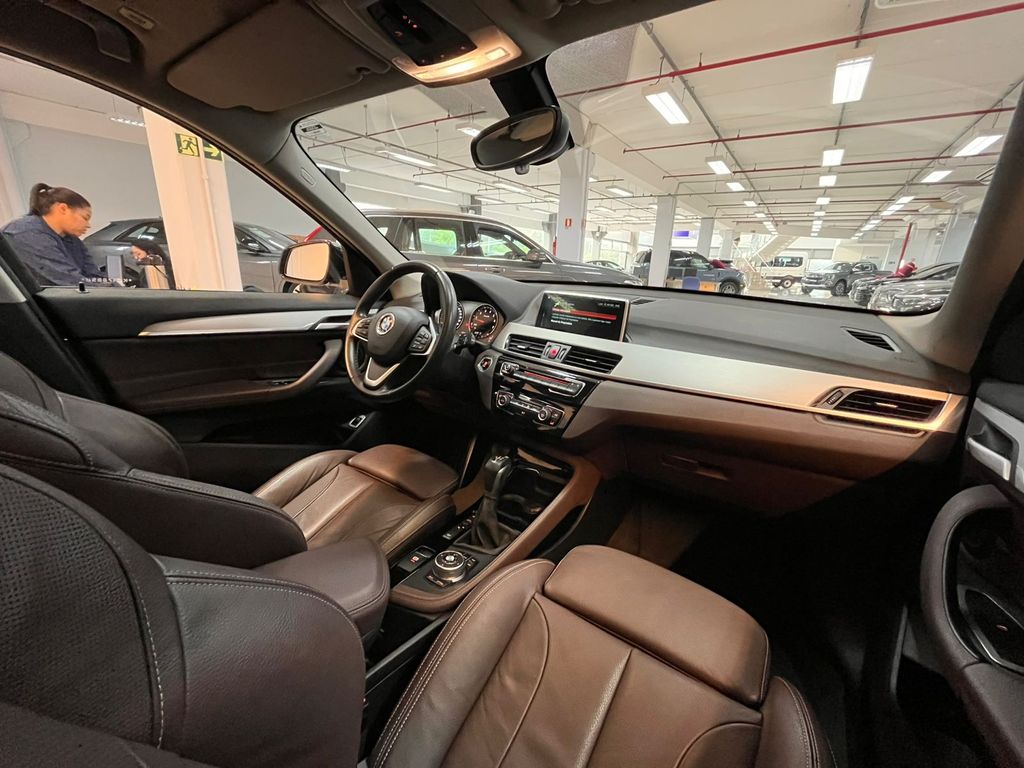 X1 2.0 xDrive25i Sport ActiveFlex