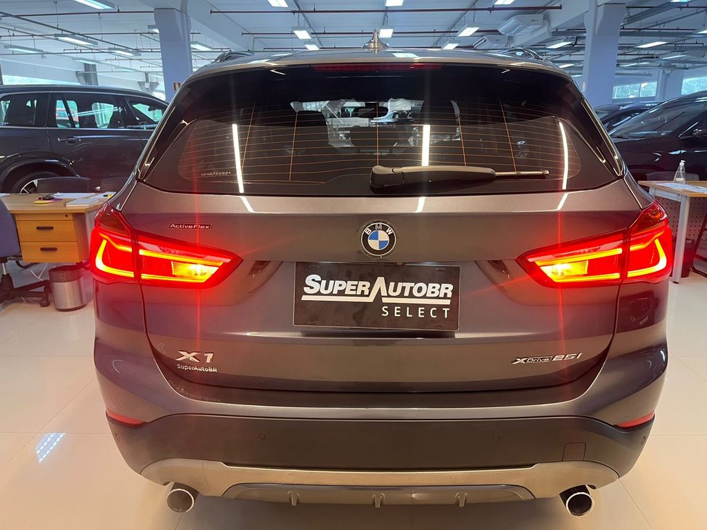 X1 2.0 xDrive25i Sport ActiveFlex