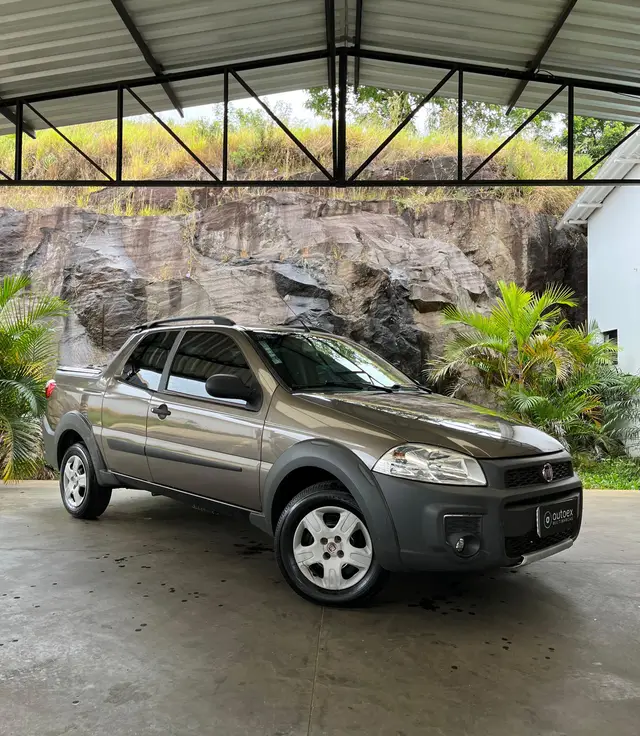 Carro Fiat Strada 2015 Working 1.4 (Flex) (Cabine Dupla)