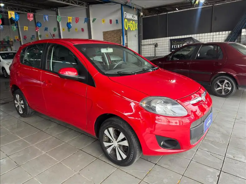 Fiat Palio Attractive 1.0 8V (Flex)