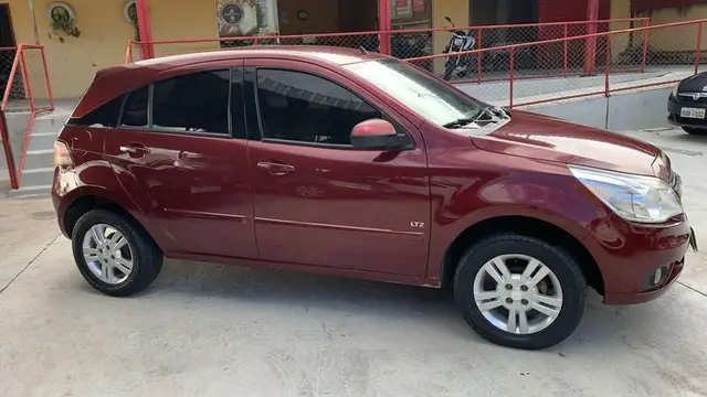 Carro Chevrolet Agile 2011 LTZ 1.4 8V (Flex)