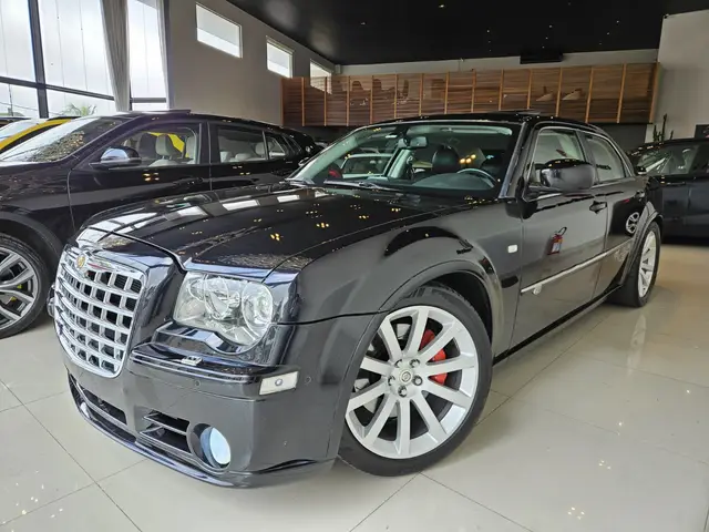 Carro Chrysler 300C 2010 SRT-8 6.1 V8