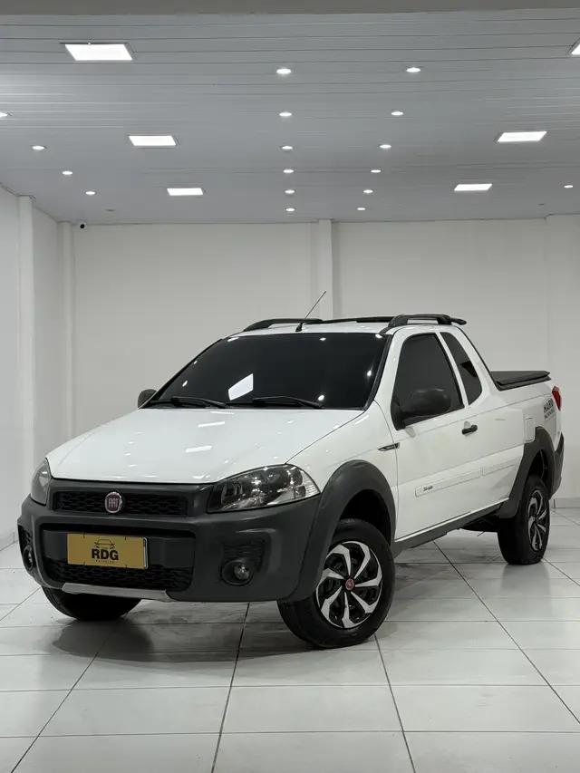 Carro Fiat Strada 2014 Working 1.4 (Flex) (Cabine Estendida)