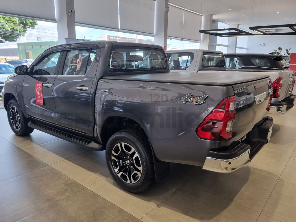 Hilux Cabine Dupla SRX 4x4 2.8 Diesel