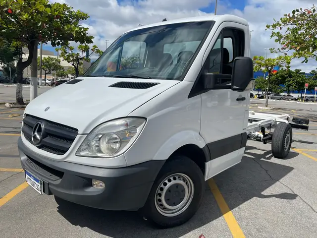 Carro Mercedes-Benz Sprinter 2014 311 Chassi E. Longa 2.2 Diesel