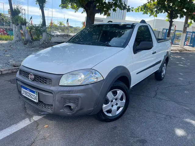 Carro Fiat Strada 2018 Hard Working 1.4 (Flex) (Cabine Simples)