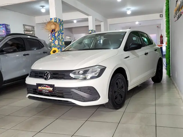 Carro Volkswagen Polo 2023 Track 1.0 Flex 12V 5p