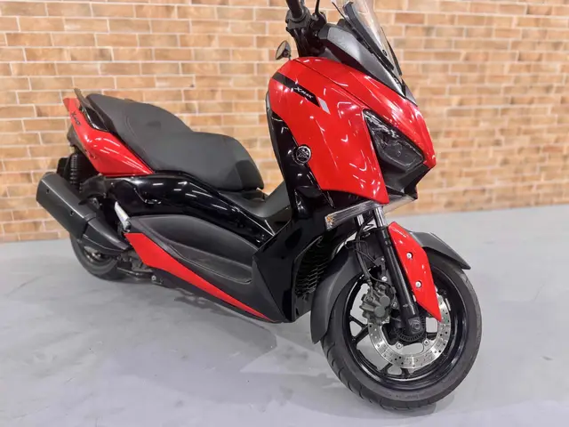Carro Yamaha XMax 2024 ABS