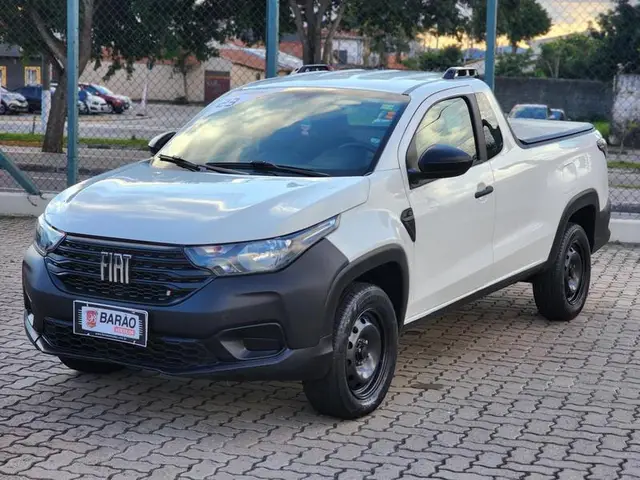 Carro Fiat Strada 2023 Endurance 1.4 Cabine Plus (Flex)