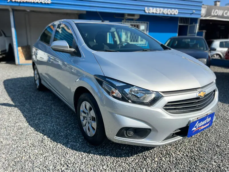 Chevrolet Onix 1.0 LT SPE/4