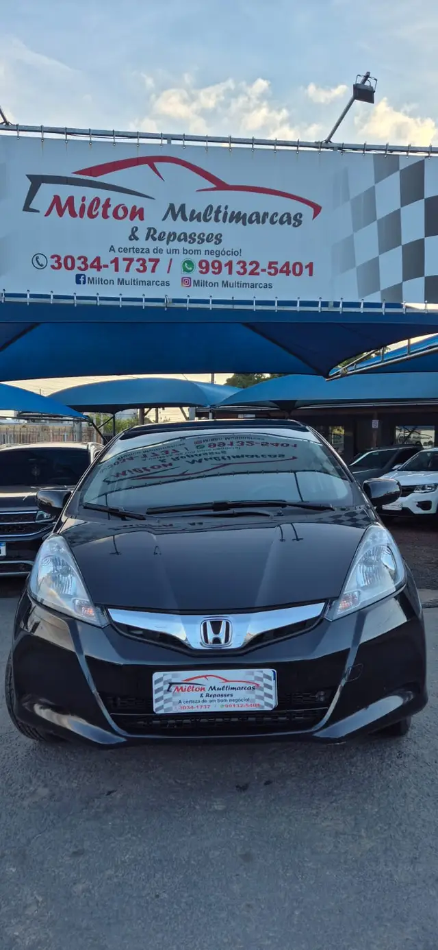 Carro Honda Fit 2013 LX 1.4 (flex)