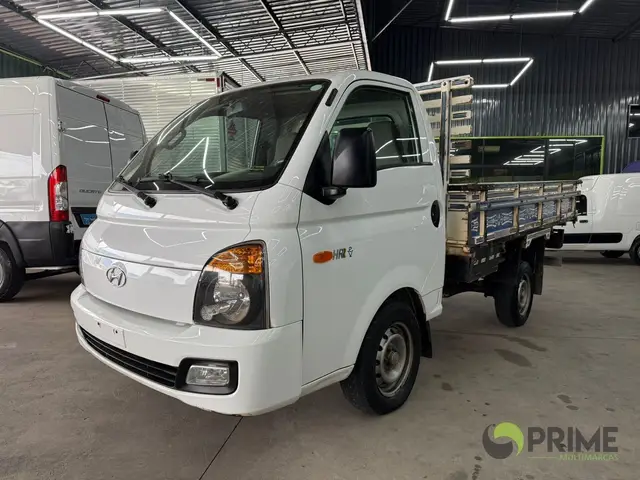 Carro Hyundai HR 2020 2.5 CRDi Longo sem Cacamba