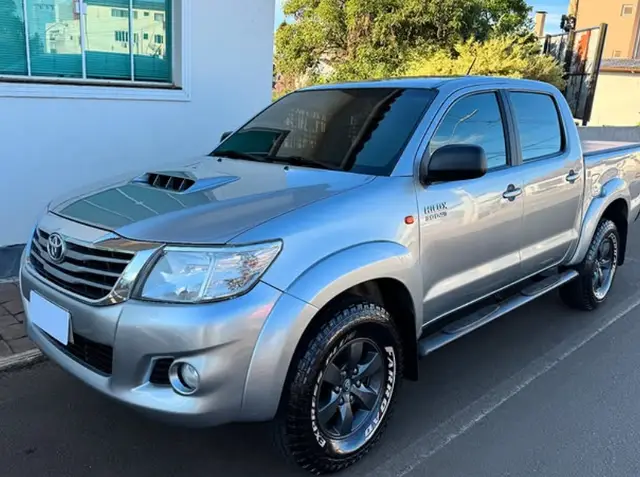 Carro Toyota Hilux Cabine Dupla 2015 Hilux 3.0 TDI 4x4 CD SR (Aut)