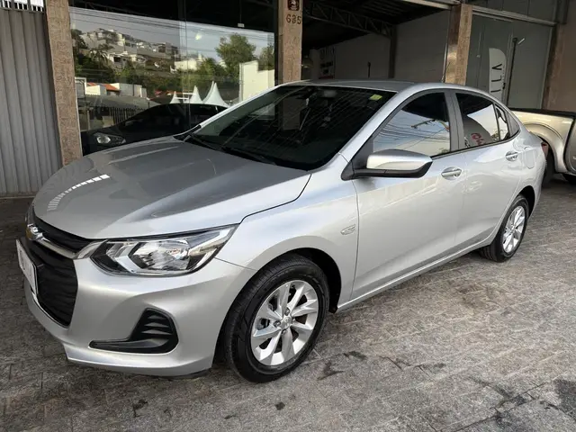 Carro Chevrolet Onix Plus 2023 LT 1.0 Turbo (Aut.)