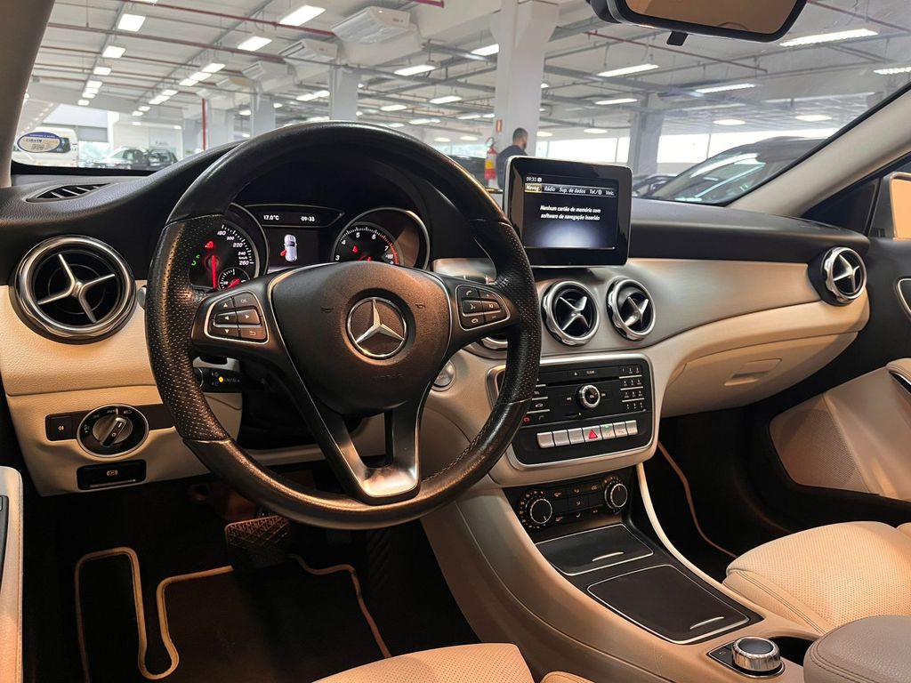 GLA 200 GLA 200 1.6 Style
