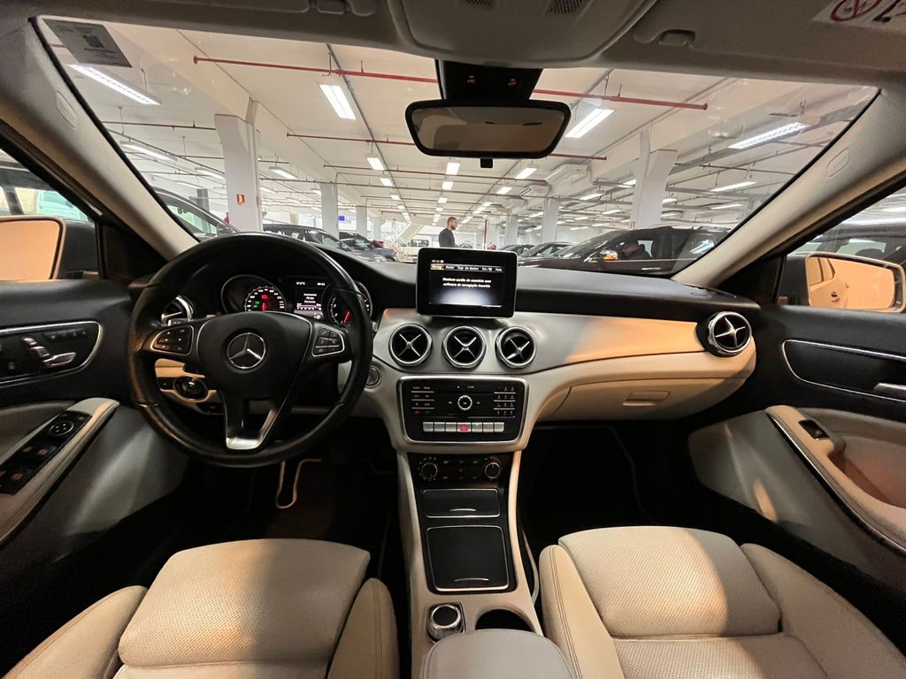 GLA 200 GLA 200 1.6 Style