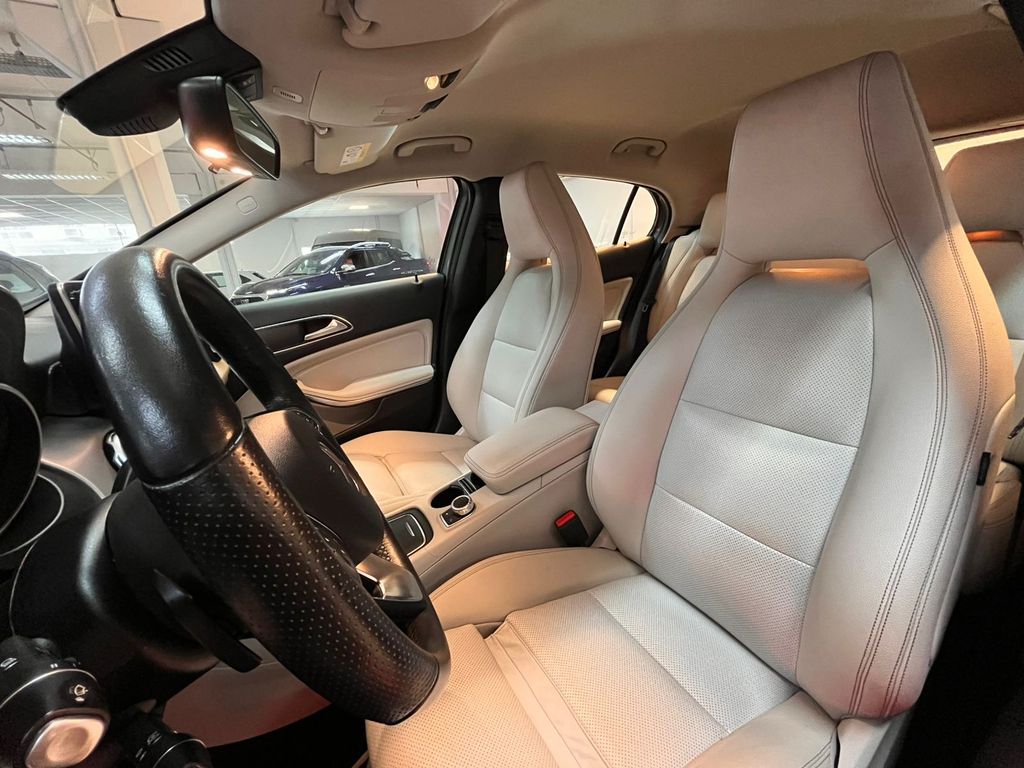 GLA 200 GLA 200 1.6 Style
