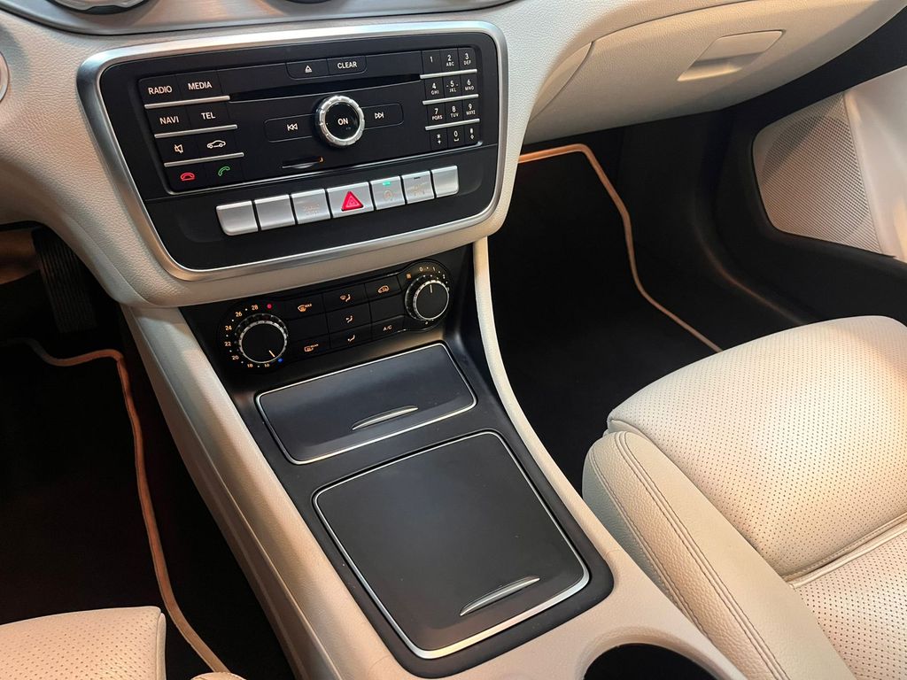 GLA 200 GLA 200 1.6 Style