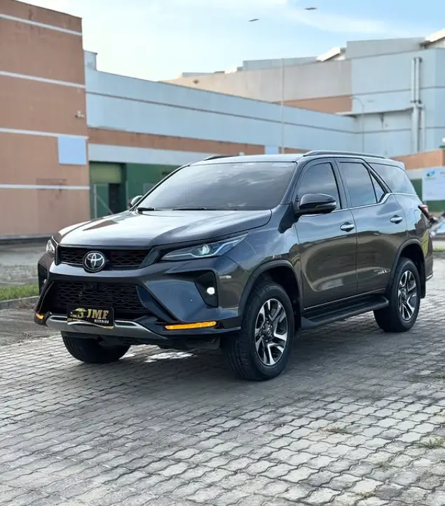 Carro Toyota Hilux SW4 2024 SRX Plat. 4x4 2.8 TB Diesel Automatico.